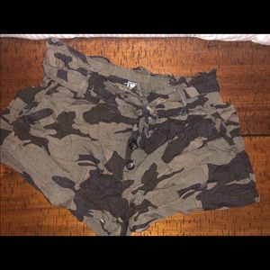 Camo Cloth Shorts